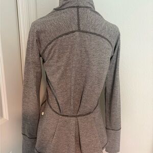 Lululemon Athletica Gray Striped Pullover Sweatshirt~